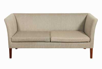 60 · DANISH LOUNGE