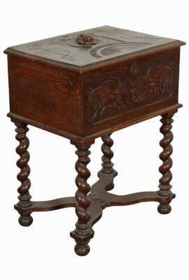 136 · OAK BIBLE BOX