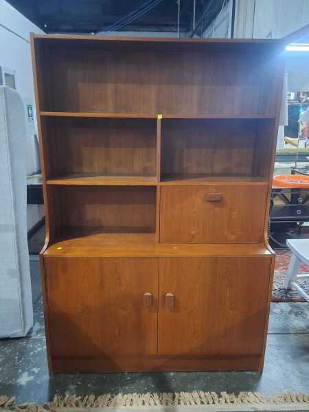 WALL UNIT