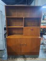 WALL UNIT