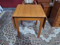 DROPSIDE TABLE