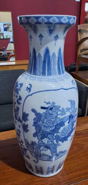 FLOOR VASE