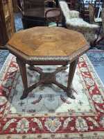 SALON TABLE