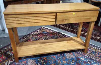 Hall Console
