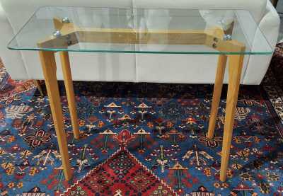 Hall Console