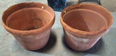 TERRACOTTA PLANTERS