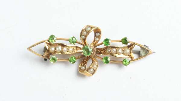 GOLD BROOCH