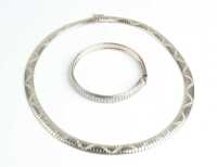 SILVER NECKLACE