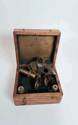 Sextant