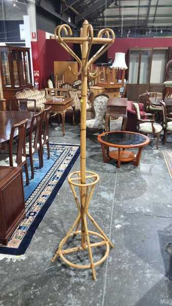 COAT STAND