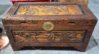 40 · CAMPHORWOOD CHEST