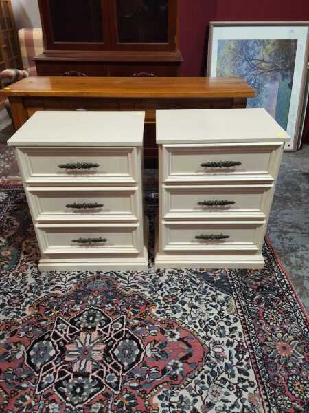 BEDSIDE CABINETS