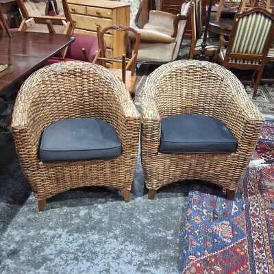 102 · TUB CHAIR