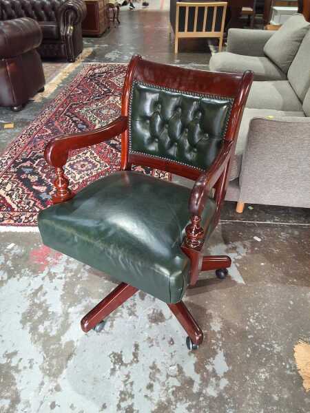 OFFICE CHAIR