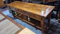 CONSOLE TABLE