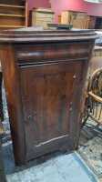 CORNER CABINET