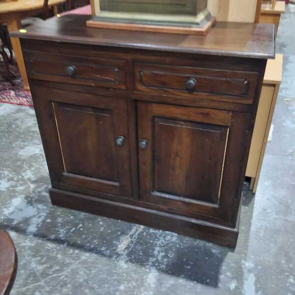 SIDEBOARD
