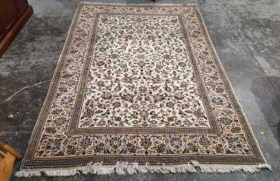 172 · PERSIAN RUG