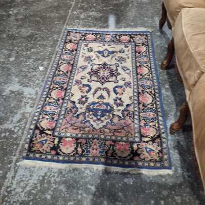 Rug