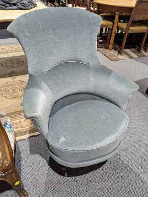 310 · BEDROOM CHAIR