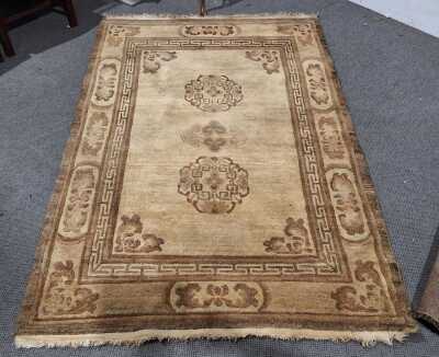 330 · RUG
