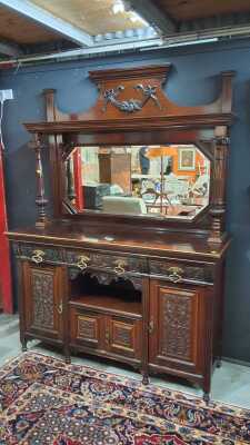 Sideboard