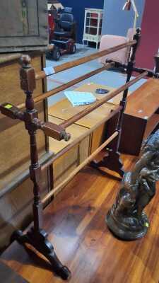 395 · TOWEL RAIL