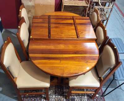 423 · DINING SUITE