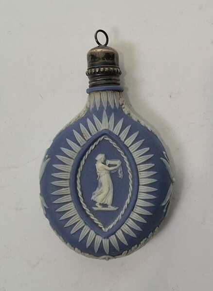 SCENT BOTTLE