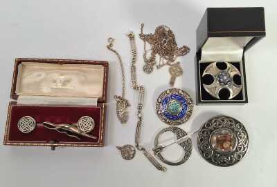1079 · JEWELLERY