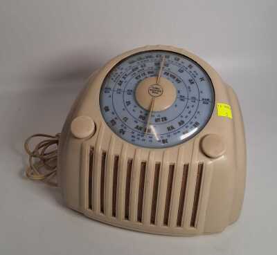 Mantel Radio