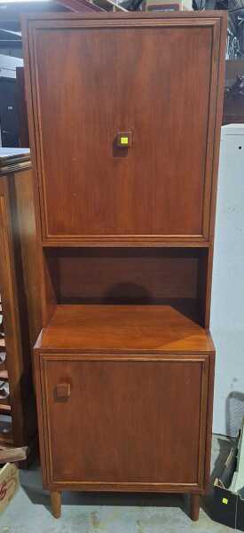 WALL UNIT