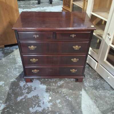 101 · CHEST OF DRAWERS