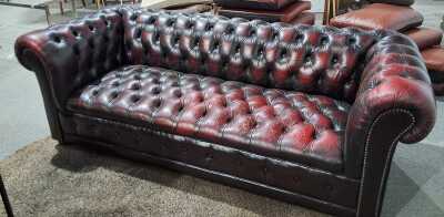 116 · CHESTERFIELD LOUNGE