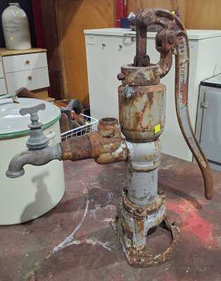 300 · WATER PUMP