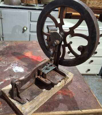 Tobacco Cutter
