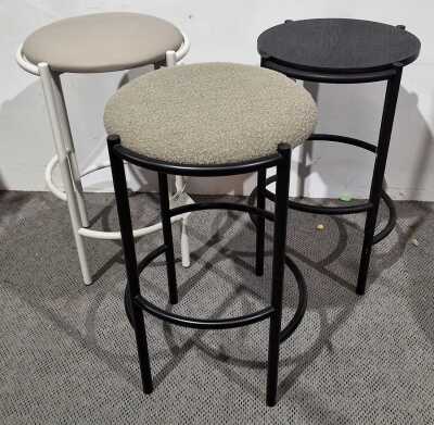 Fomu Counter Stools