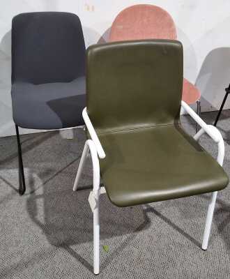 365 · MODERN CHAIR LOT