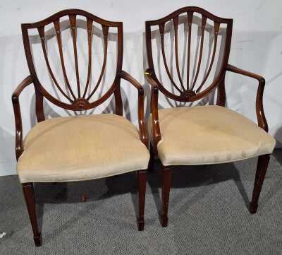 388 · PAIR OF CARVERS