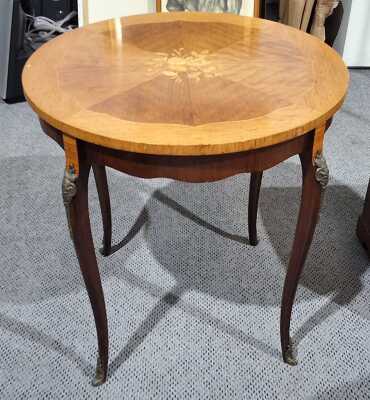 390 · LAMP TABLE