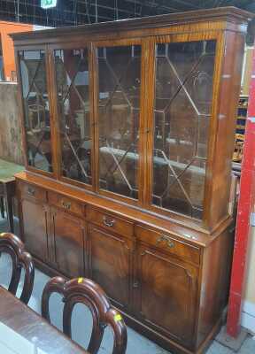Display Cabinet