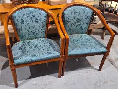 527 · ARM CHAIRS