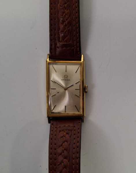 OMEGA WRISTWATCH