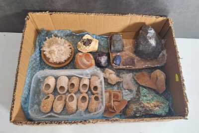1350 · GEMSTONE LOT