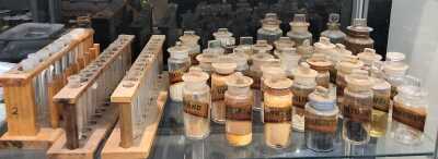 1374 · CHEMISTS' LOT