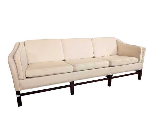 DANISH LOUNGE