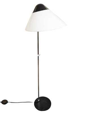 22 · FLOOR LAMP