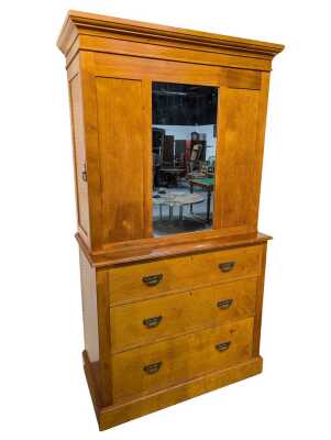 Courtroom Cabinet