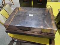TURNTABLE
