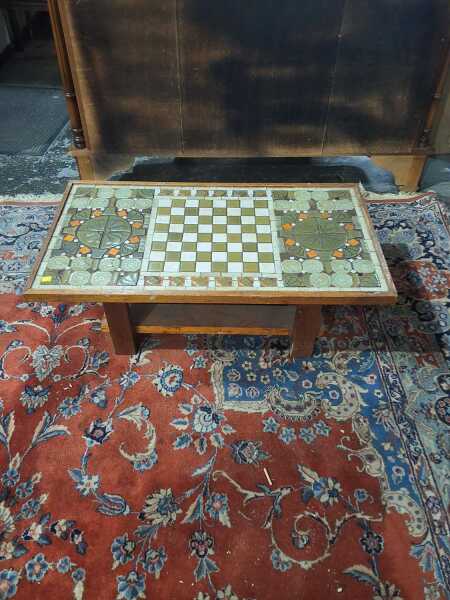 COFFEE TABLE